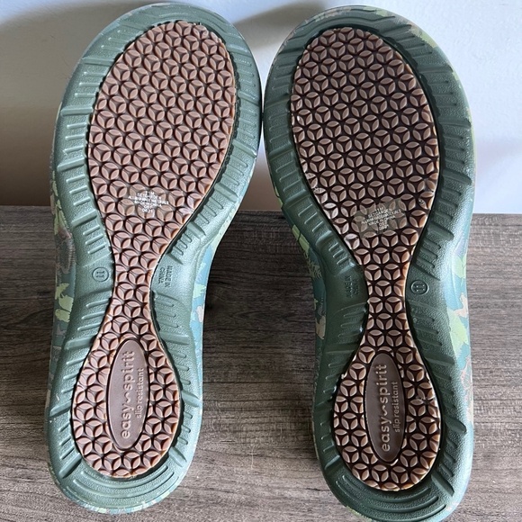 Easy Spirit Martha Stewart Forest Leaves Garden Clog Size 11 #B1333 - Picture 11 of 11